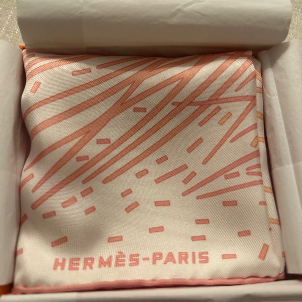 Authentic Hermès 
 silk scarf 45cm - Picture 3 of 6